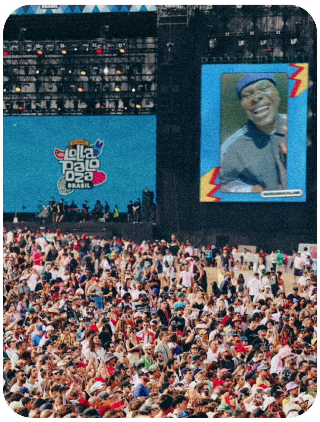 Main Stage Outfit